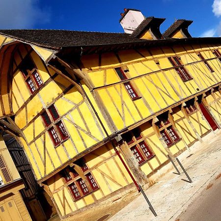 Maison du Dauphin 1534 Troyes Exterior foto
